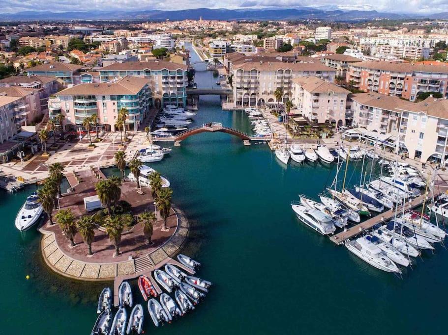 Appartement Caresse D'azur - Classe 2 Etoiles Fréjus