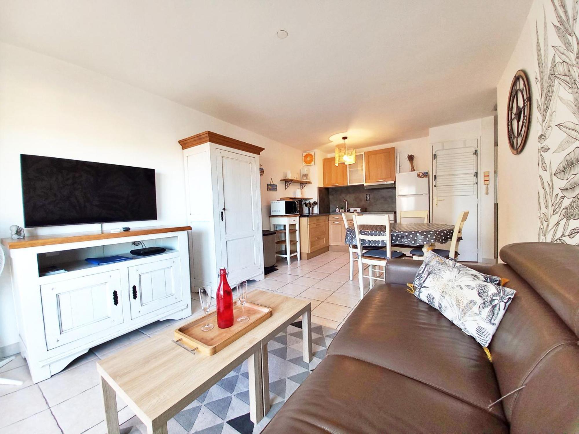 Appartement Caresse D'azur - Classe 2 Etoiles Fréjus
