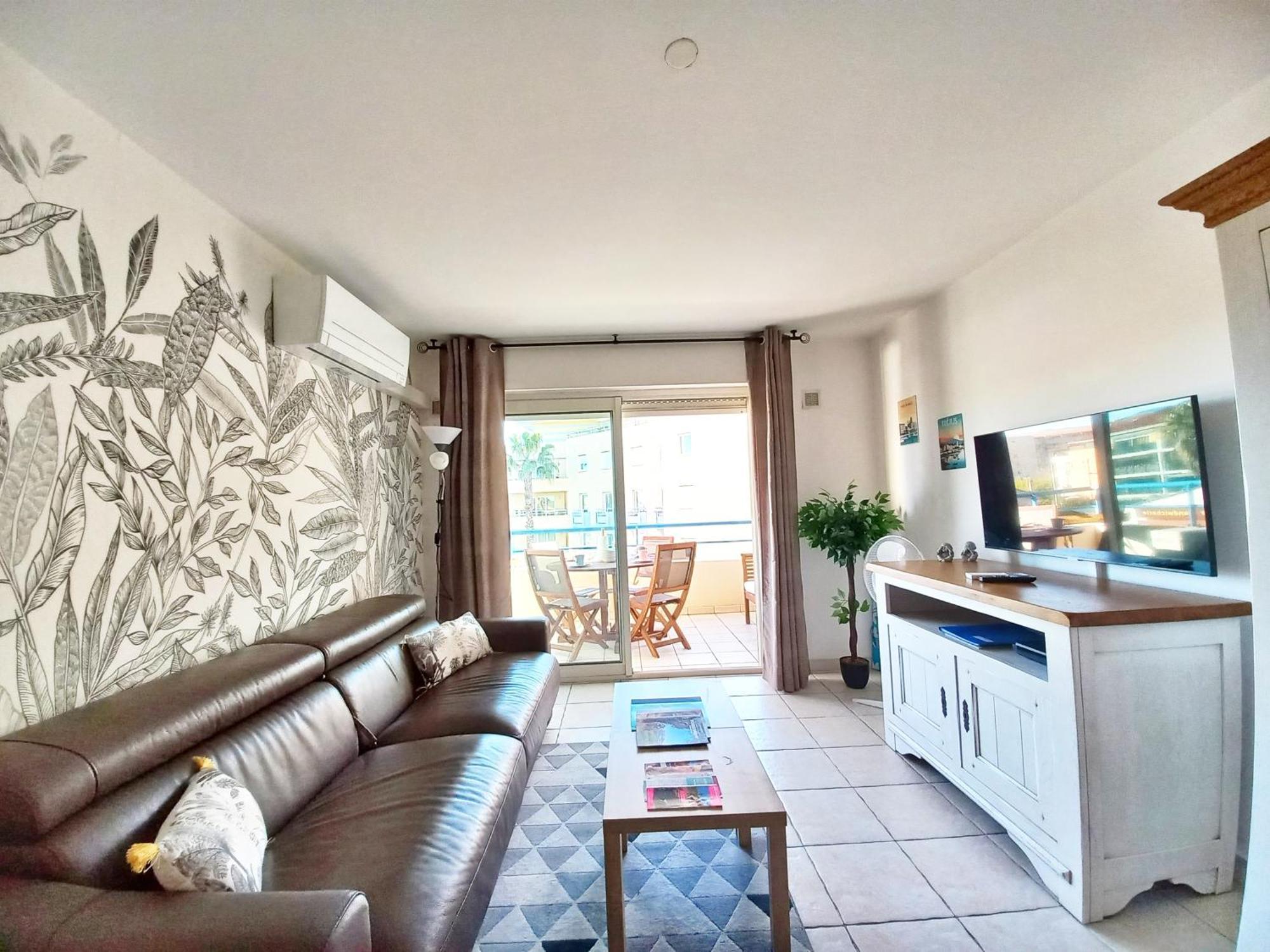 Appartement Caresse D'azur - Classe 2 Etoiles Fréjus