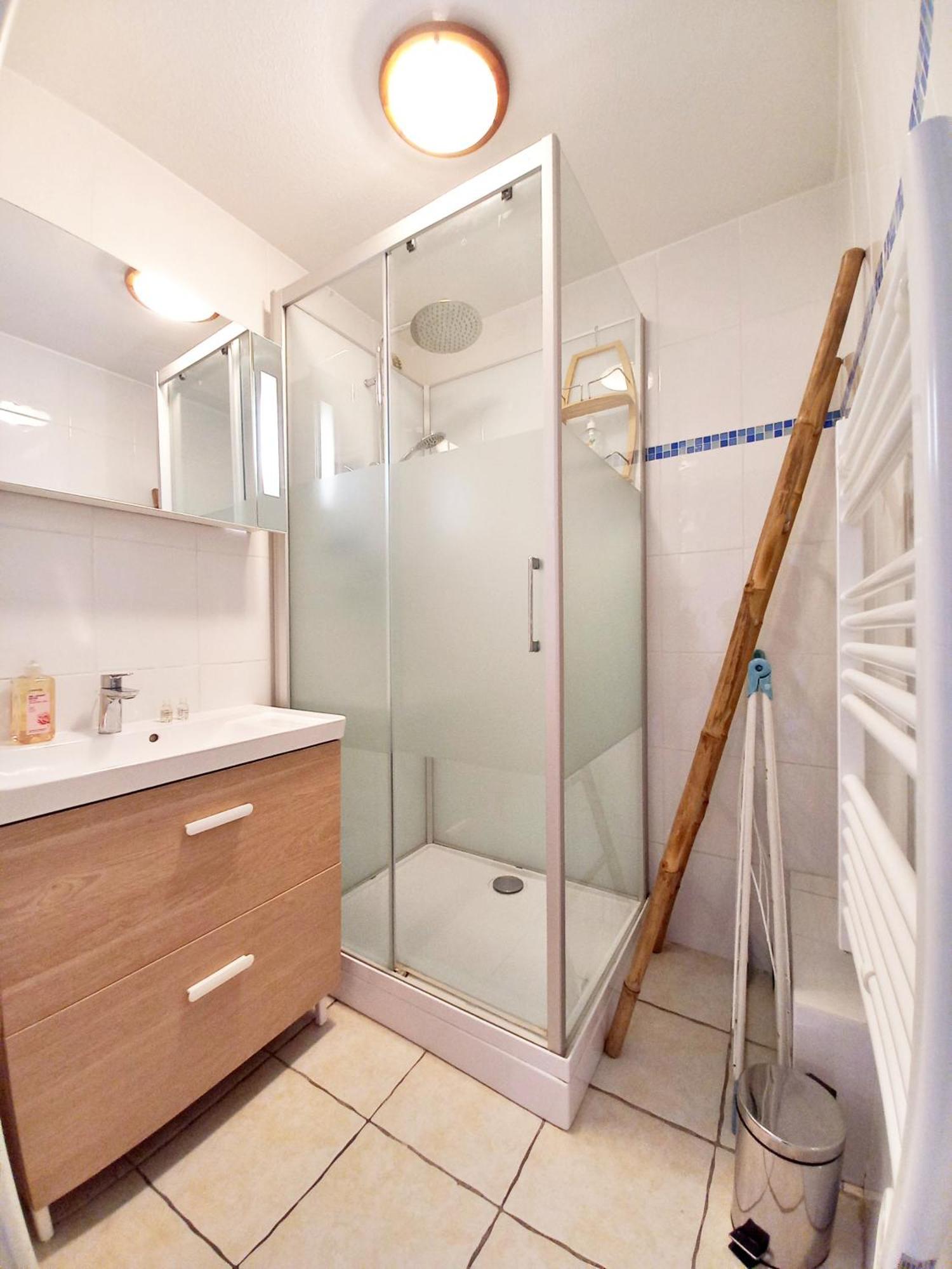 Caresse D'azur - Classe 2 Etoiles *
